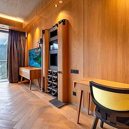 Swissotel Damian Jasna 호텔 4*