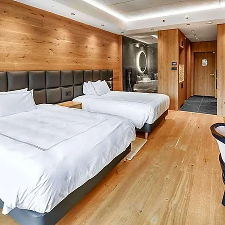 Swissotel Damian Jasna 4*