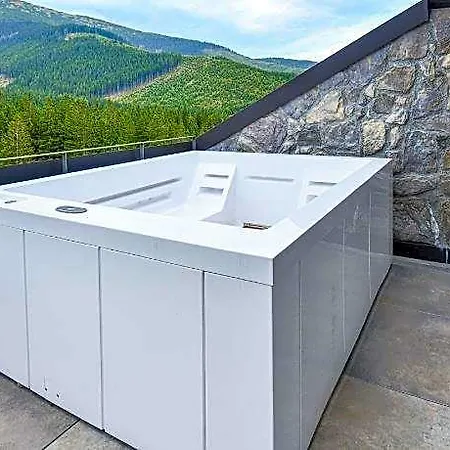 Swissotel Damian Jasna 4* Lipótszentmiklós