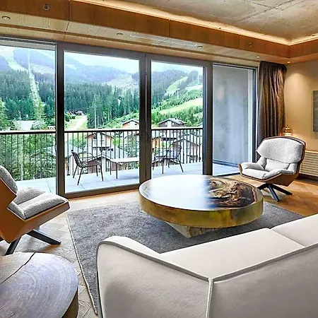 Отель Swissotel Damian Jasna