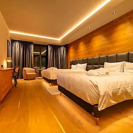 Swissotel Damian Jasna 호텔 4*