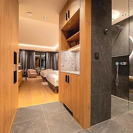 Swissotel Damian Jasna 4*