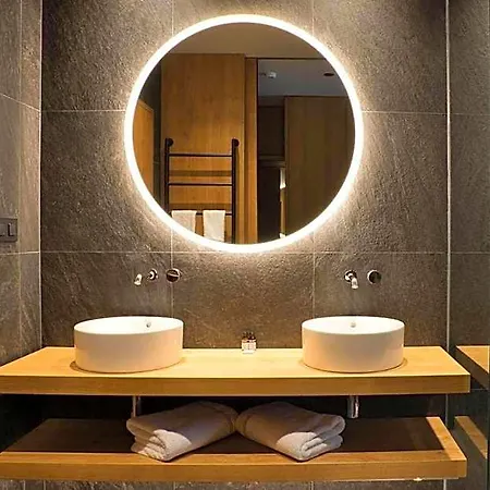 Swissotel Damian Jasna
